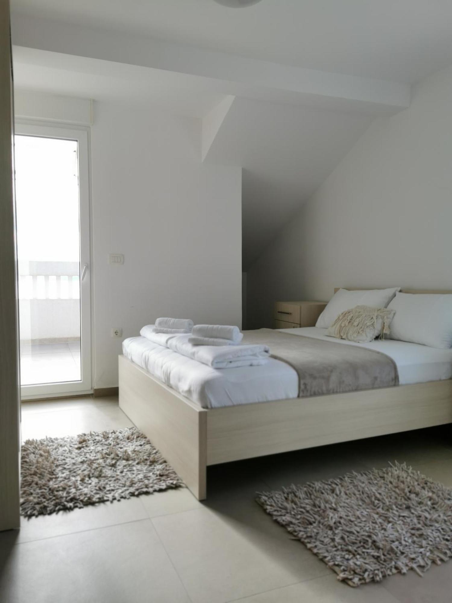 Villa Bellevue 诺维·维诺多尔斯基 外观 照片