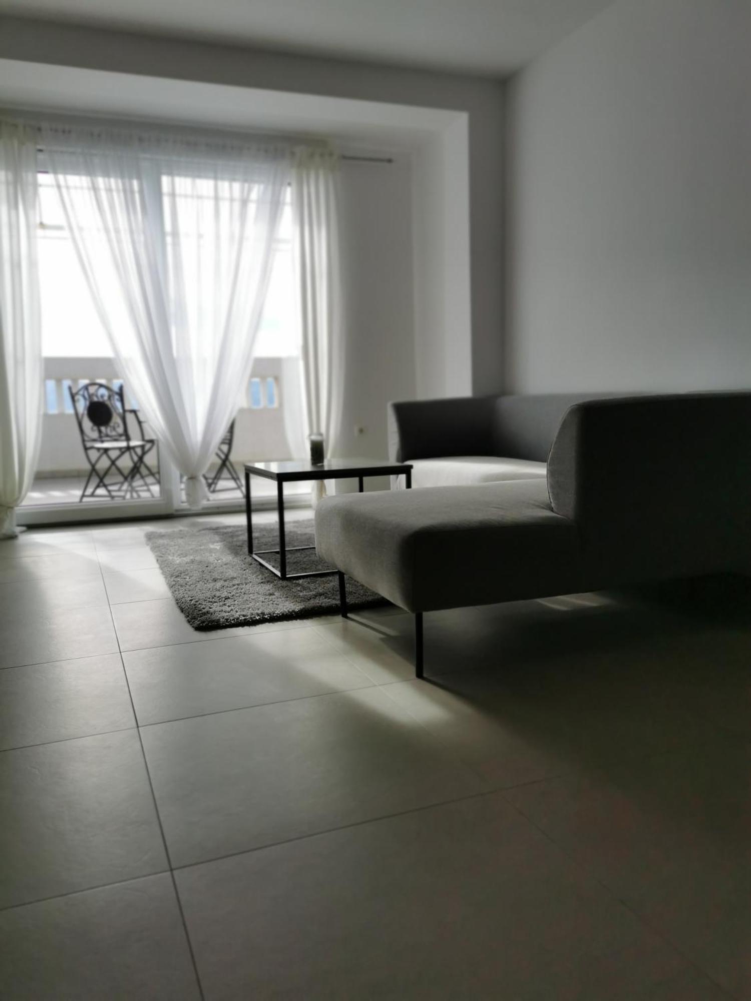 Villa Bellevue 诺维·维诺多尔斯基 外观 照片