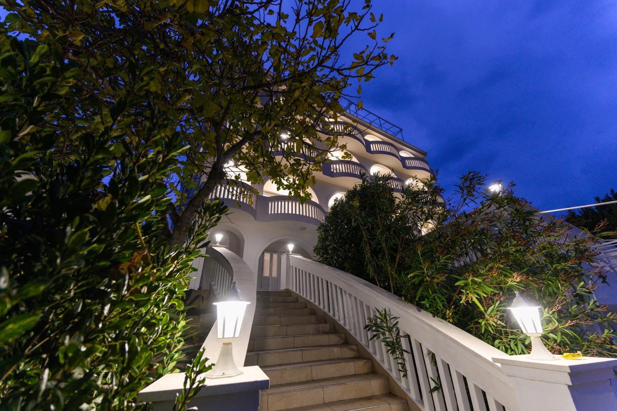 Villa Bellevue 诺维·维诺多尔斯基 外观 照片